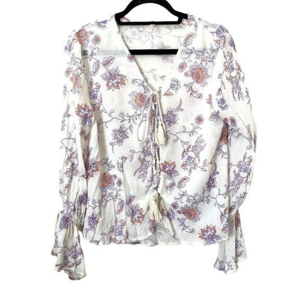 EN CREME Crepe Lace Up Blouse‎